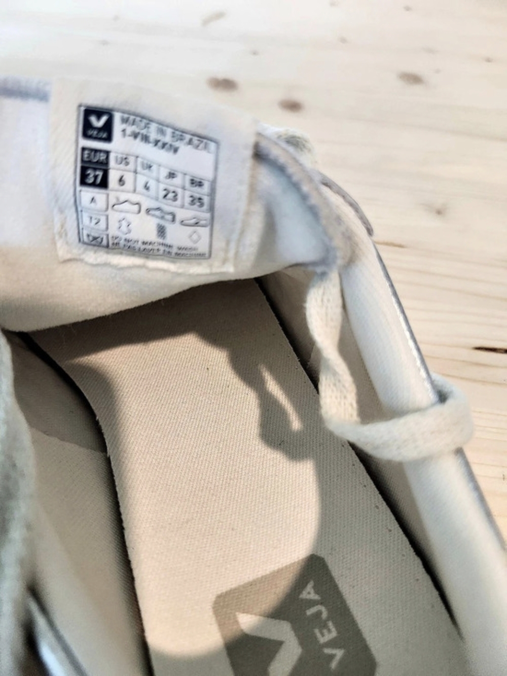 Veja Volley O.T. Leather Sneakers Leather Sneakers Silver & Off-white Women's 6 - Picture 11 of 12